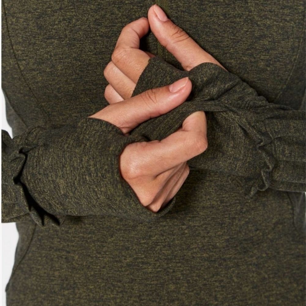 Lululemon Extra Mile 1/2 Zip Pullover Size 2 - Picture 3 of 13